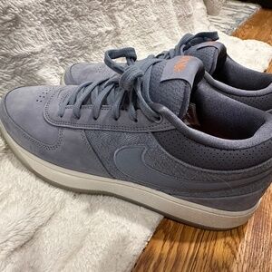 Nike Book 1's Size 10.5